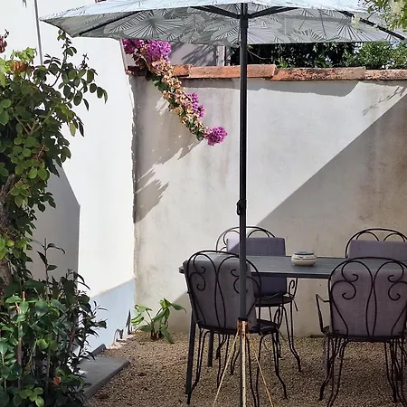 Les De Nathalie: Corneille Et Rivals Сasa de vacaciones